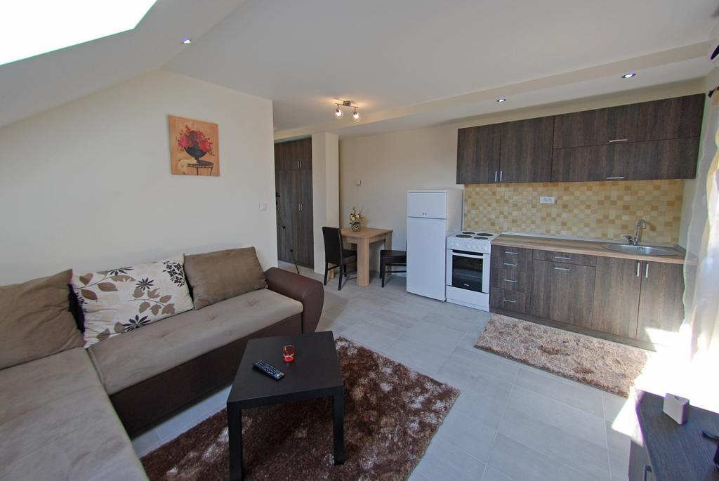 Franstal Apartments Belgrad Zimmer foto